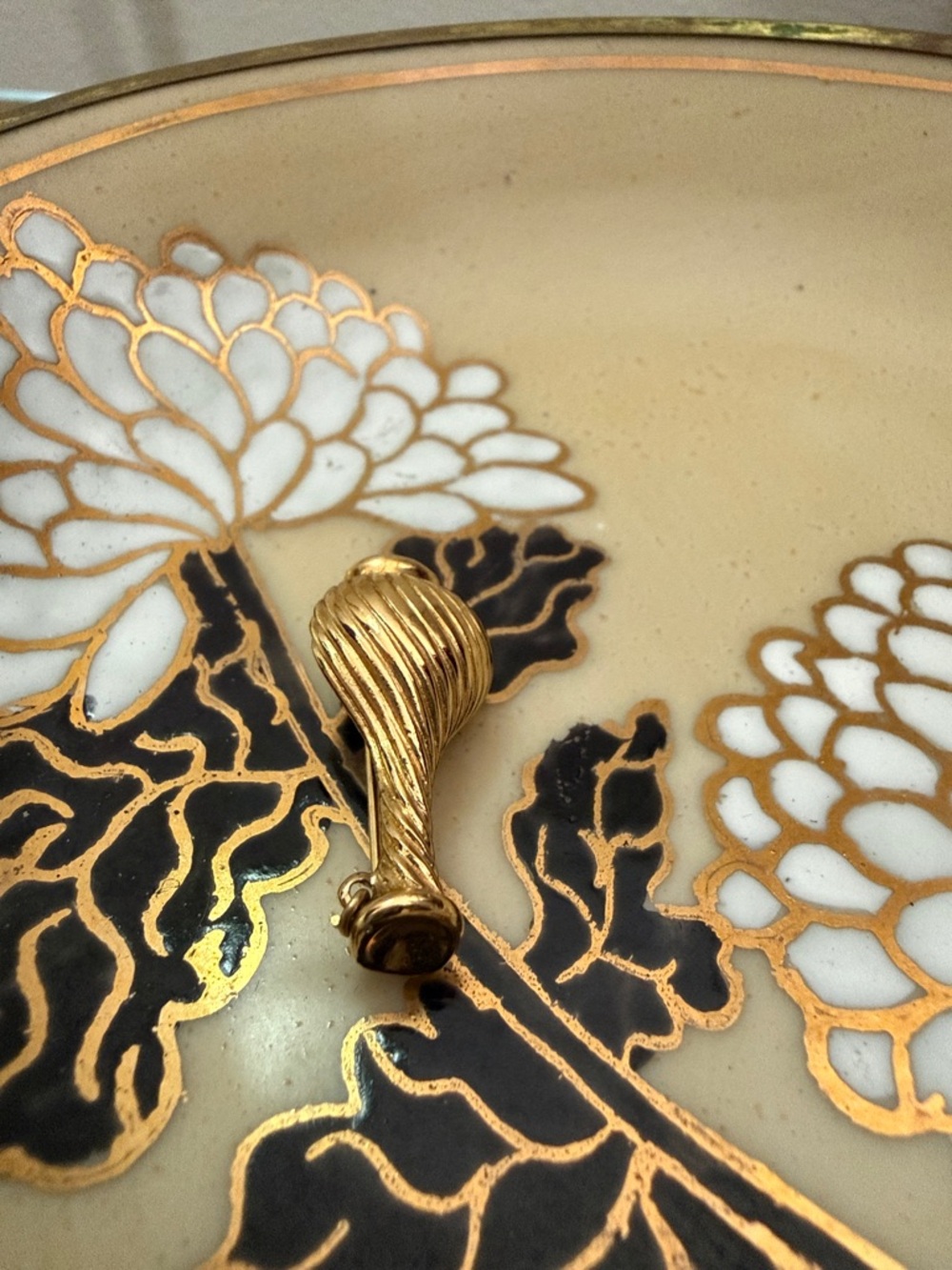 Gold-Tone Vintage Monet Genie Bottle Brooch - Picture 3 of 4